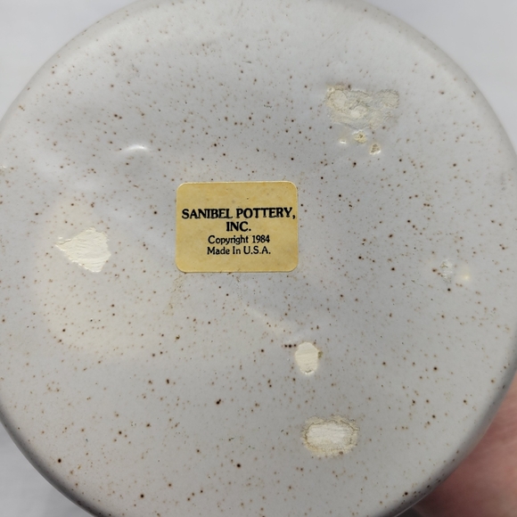 Sanibel Pottery - Picture 5 of 7